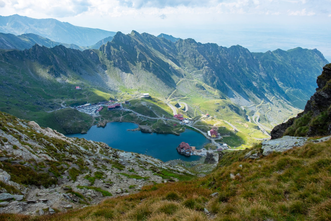 красное озеро в румынии