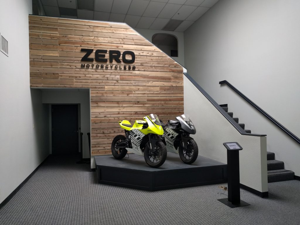 Posetili smo Zero Motorcycles fabriku