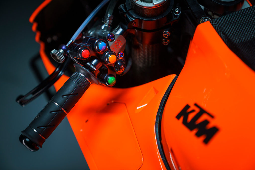 KTM i Tech3 ekipe
