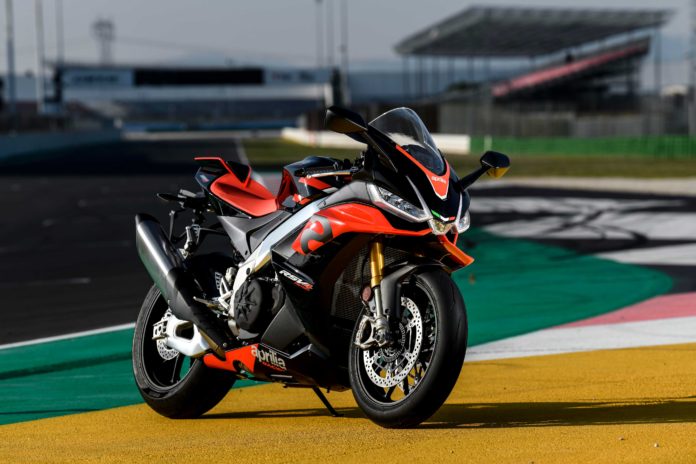 Aprilia RSV4 Factory