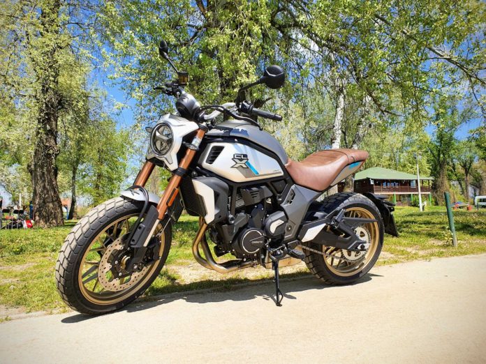 CFMOTO CL-X 700