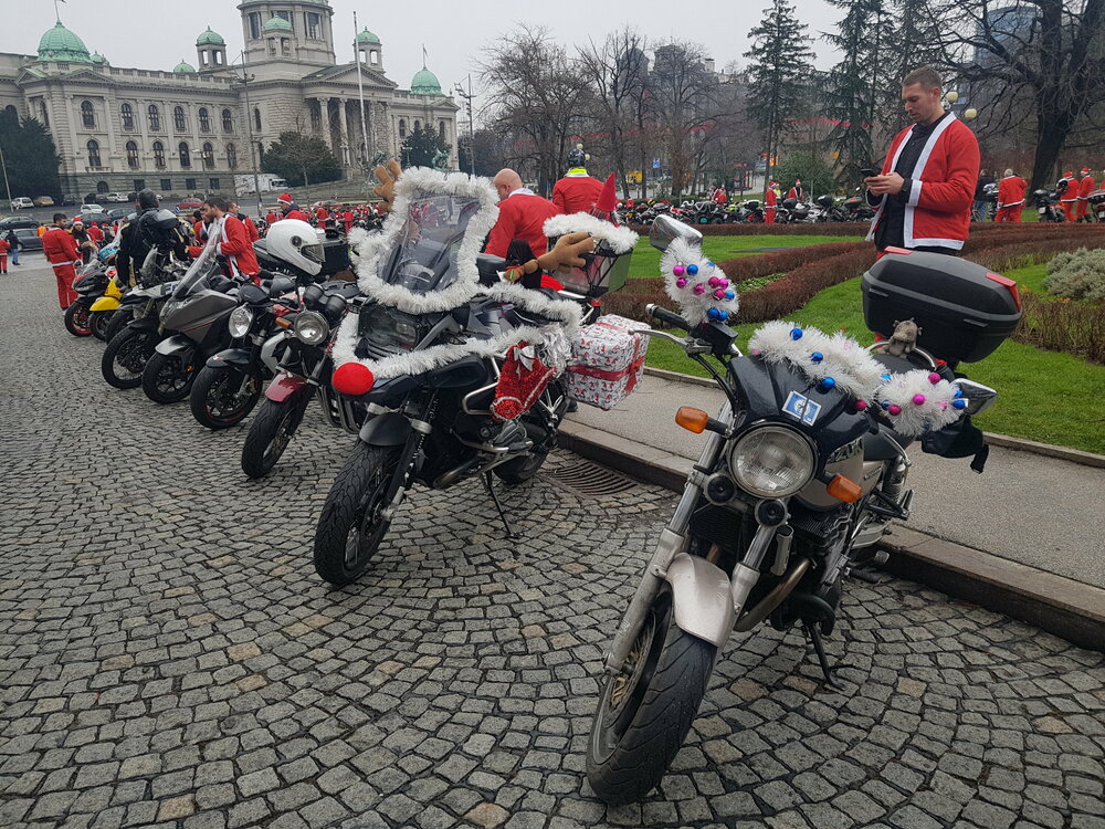 Moto Deda Mraz 2021