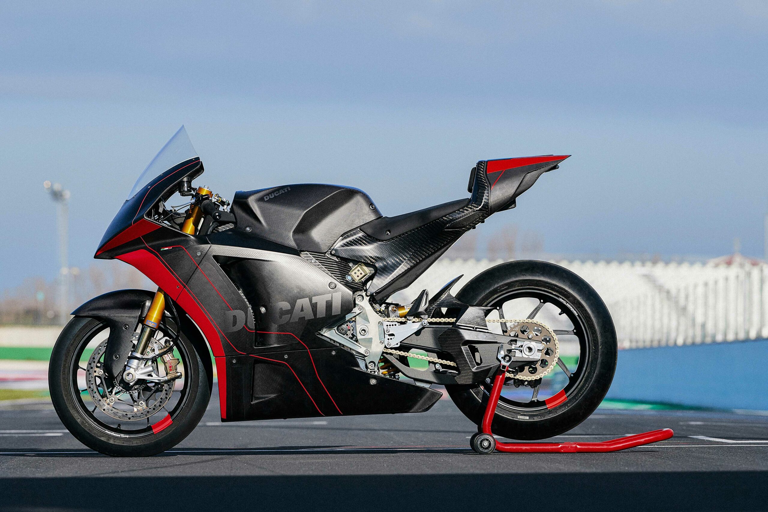 Ducati_MotoE_prototype-_1__UC357781_Mid-