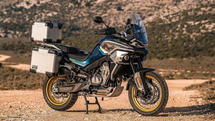 CFMOTO 800MT