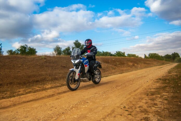 Aprilia Tuareg 660