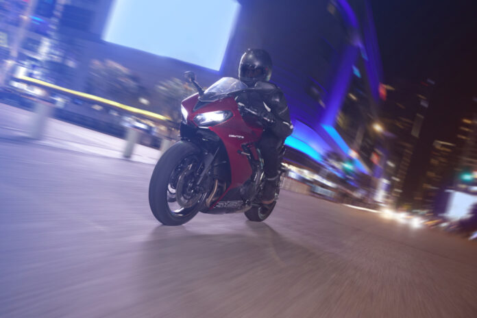 Triumph Daytona 660
