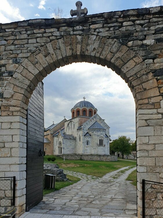 Predlozi za izlete motociklom u Srbiji – Manastir Studenica