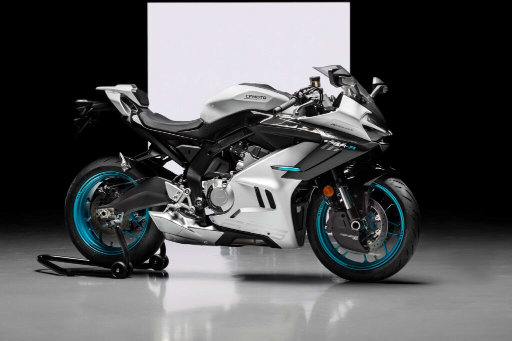 CFMOTO 675 SR-R