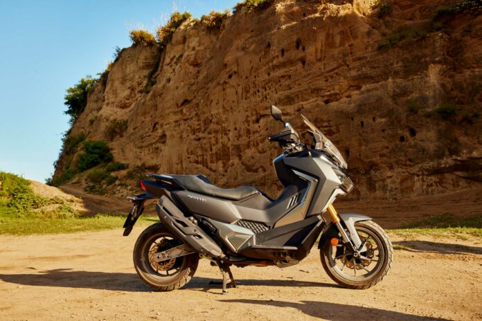 SYM popust na poslednje primerke Cruisym 300 i ADX400TG