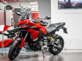 Ducati cenovnik motocikala za 2026. godinu Ducati Multistrada V2S