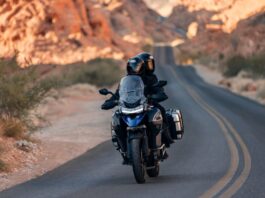 Letnje akcije u Triumph-u: vredni pokloni i popusti uz kupljen motocikl