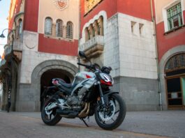 Aprilia Tuono 457