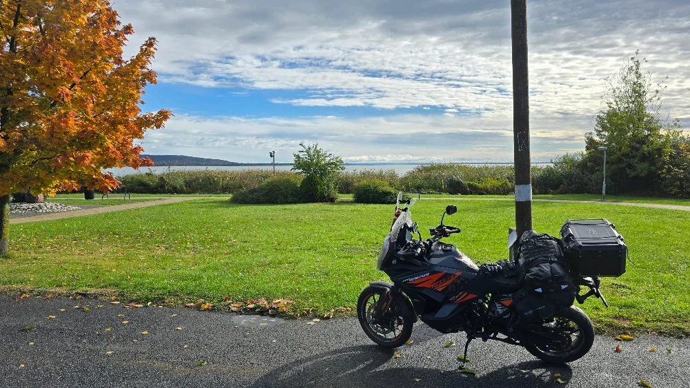 Kasnooktobarski izlet od 2.590 km