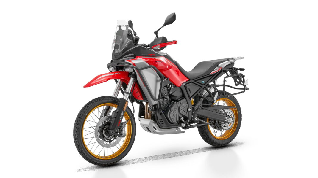 QJMOTOR noviteti