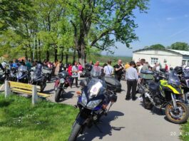 Uskršnja vožnja do Doma u Sremčici, ponedeljak 13. april 2026. motociklisti u domu u sremčici