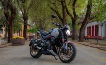 Triumph Trident 800