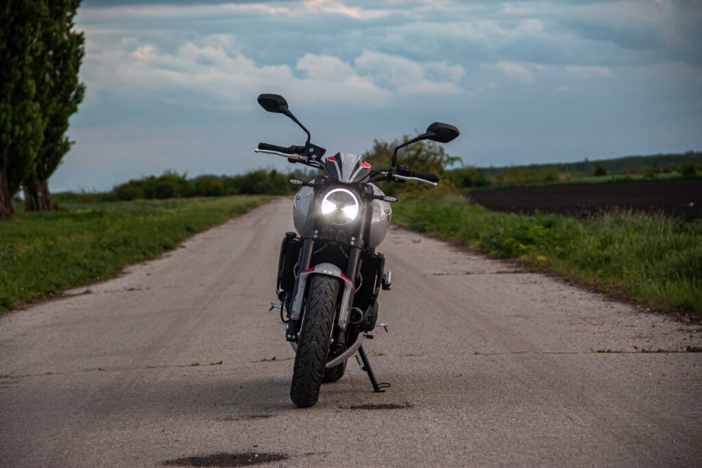 Triumph Trident 800