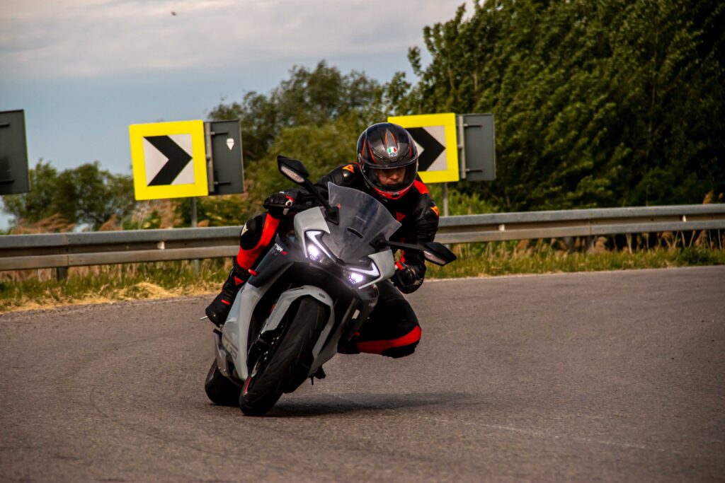 CFMOTO 675SR-R