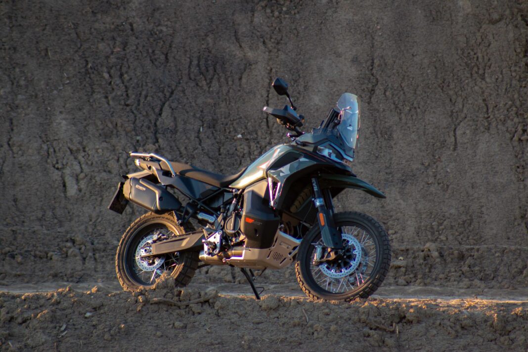 CFMOTO 1000MT-X