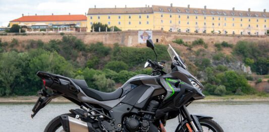 Kawasaki Versys 1100